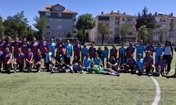 Büyükşehir kızları göz doldurdu
