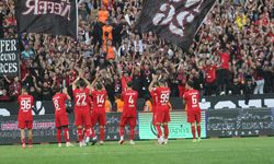 Eskişehirspor, taraftarıyla birlikte yeni başarı hikayesi yazıyor
