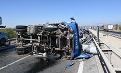 Eskişehir'de trafo yüklü kamyon kazası trafiği felç etti!