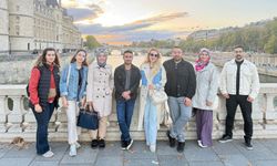 Eskişehir’den genç temsilciler Paris’teki programa katıldı