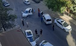 2 otomobil çarpıştı: 1 yaralı
