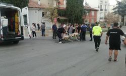 Hafif ticari araçla motosiklet çarpıştı: 1 yaralı