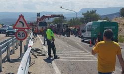 Yolcu otobüsü ile TIR çarpıştı: 3 ölü 6 yaralı