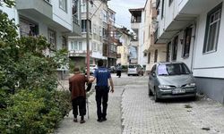 Polisten örnek davranış: Ekipler kayıp yaşlıyı evine götürdü