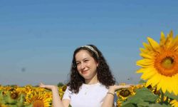 Sarı renkleriyle şölen sunuyor