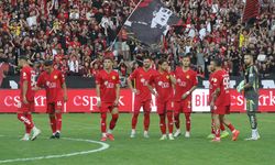 Kırmızı Şimşekler seriye başlamak istiyor