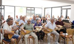 Eskişehir'de kıdemli vatandaşlara müzik keyfi