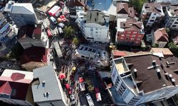 Gebze'de enkaz altından iki cansız beden çıkarıldı