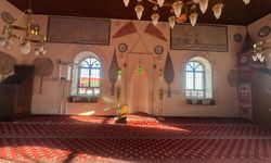 Eskişehir'de 139 yıllık camide tepki çeken görüntü