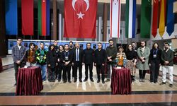 Rektör Adıgüzel sergiyi gezdi