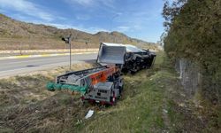 Eskişehir'de kamyonet şarampole devrildi!