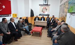Başkan Hamamcı ve AK Parti heyeti, Dereyalaklılar Derneği'nde talepleri dinledi