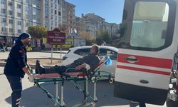 Eskişehir'de sokak ortasında arkadaşını bıçakladı!