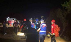 Mağarada mahsur kalan 2 çocuk kurtarıldı