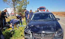 Otomobil ile motosikletin çarpıştığı kazada 1 kişi yaralandı