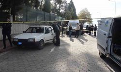 Park halindeki araçta ölü bulundu
