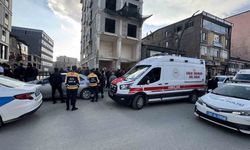 Polis uzun uğraşlar sonucu intihar etmeye kalkan genci kurtardı