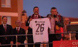 CHP Genel Başkanı Özgür Özel'den Eskişehirspor anısı