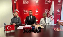 Zafer Partisi'nden çifte mesaj