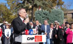 CHP'li Gökan Zeybek'ten Eskişehir'de Cumhuriyet mesajı