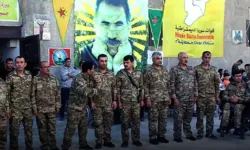 PKK’dan şoke eden görüntüler! Teröristler Apo posterleri altında yemin etti