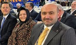 Ben adamın midesine otururum