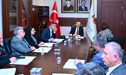 Eskişehir Valisi Aksoy vatandaşları dinledi