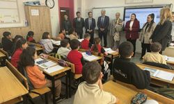 Eskişehir'in en kıdemli öğretmenini ziyaret ettiler...