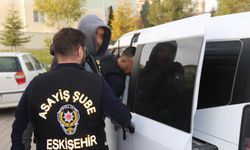 Motosikleti 2 dakikada çaldı! İşte o anlar...