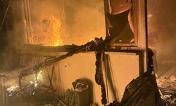 2 Katlı evin bir odası alev alev yandı