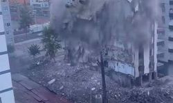 Ağır hasarlı 8 katlı bina tek dokunuşta yerle bir oldu