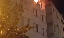 Apartman dairesi alev alev yandı