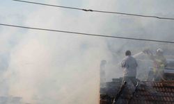 Çıkan yangında bir ev kullanılamaz hale geldi