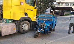 Elektrikli bisiklet ile tır çarpıştı: 1 yaralı