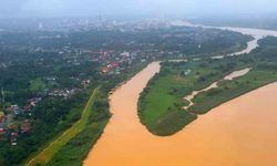 Güney Asya’daki sel ve toprak kaymalarında ölü sayısı 300'e yaklaştı
