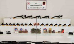 Mısır tarlasında patlayıcı madde ve silahlar ele geçirildi: 9 gözaltı