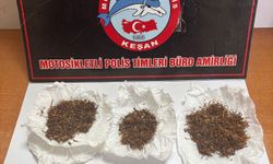 Polisin durdurduğu 4 şüpheliden zehir ele geçirildi