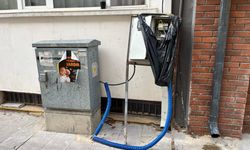 O mahalledeki elektrik panosu tedirgin ediyor!