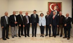 Gültekin Uysal’dan Başkan Ünlüce'ye ziyaret