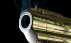 Eskişehir’de kavga büyüdü: Kurusıkı tabanca panik yarattı