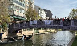 Eskişehir'de renkli yürüyüş...
