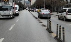 Atatürk Caddesi'nde dubalar azaltıldı ama şikayetler çözüm bulmadı