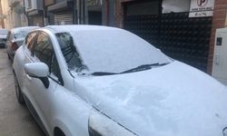 Eskişehir'de araçlar karla kapandı