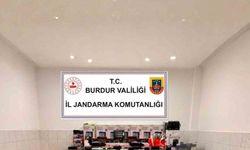 1 milyon 300 bin liralık kaçak ürün ele geçirildi: 1 gözaltı