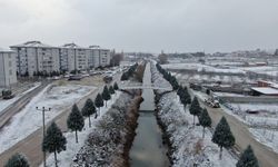 Eskişehir'in o ilçesine kar yağdı