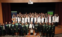 Geleceğin sağlıkçıları beyaz önlüklerini giydi