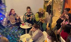 Kadınlar örgü için yarıştı