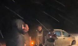 Karda mahsur kalan 4 vatandaş saatler sonra kurtarıldı...