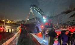 Kontrolden çıkan otomobil su kanalına düştü: 1 yaralı