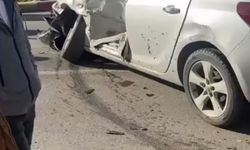 Otomobil ile kamyonet çarpıştı: 2 yaralı